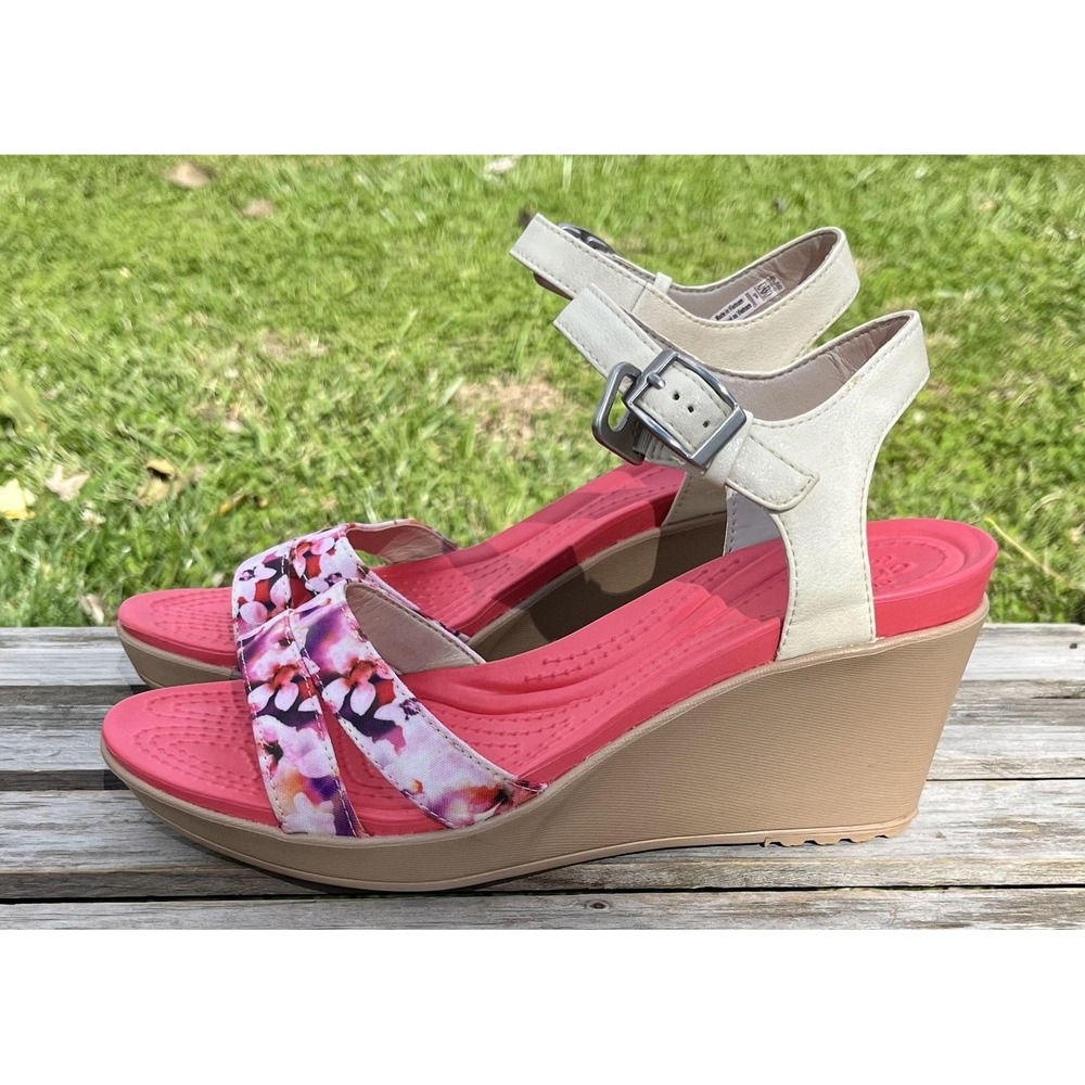 Crocs Wedge Sandals Womens Size 8 Pink Floral Beige Ankle‎ Strap Platform 202516